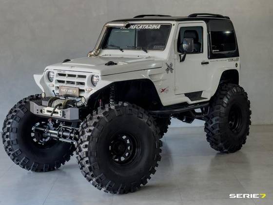 TROLLER T4 2.8 TETO RÍGIDO 12V TURBO INTERCOOLER DIESEL 2P MANUAL